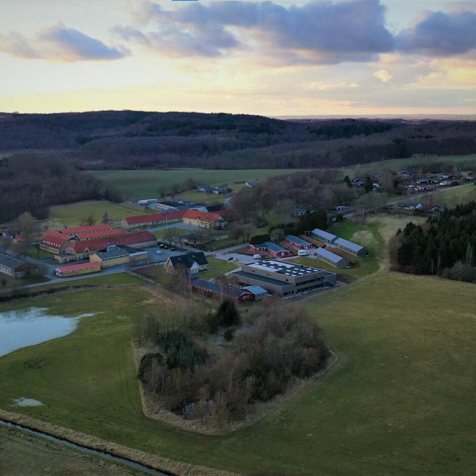 Uddannelsescentret i Møgelkær set fra oven