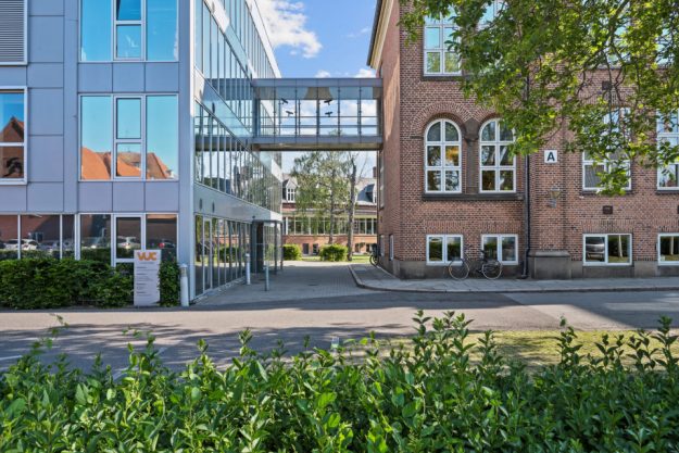 Indgangen til Uddannelsescentret i Nykøbing Falster